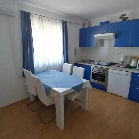 5019a Apartment *